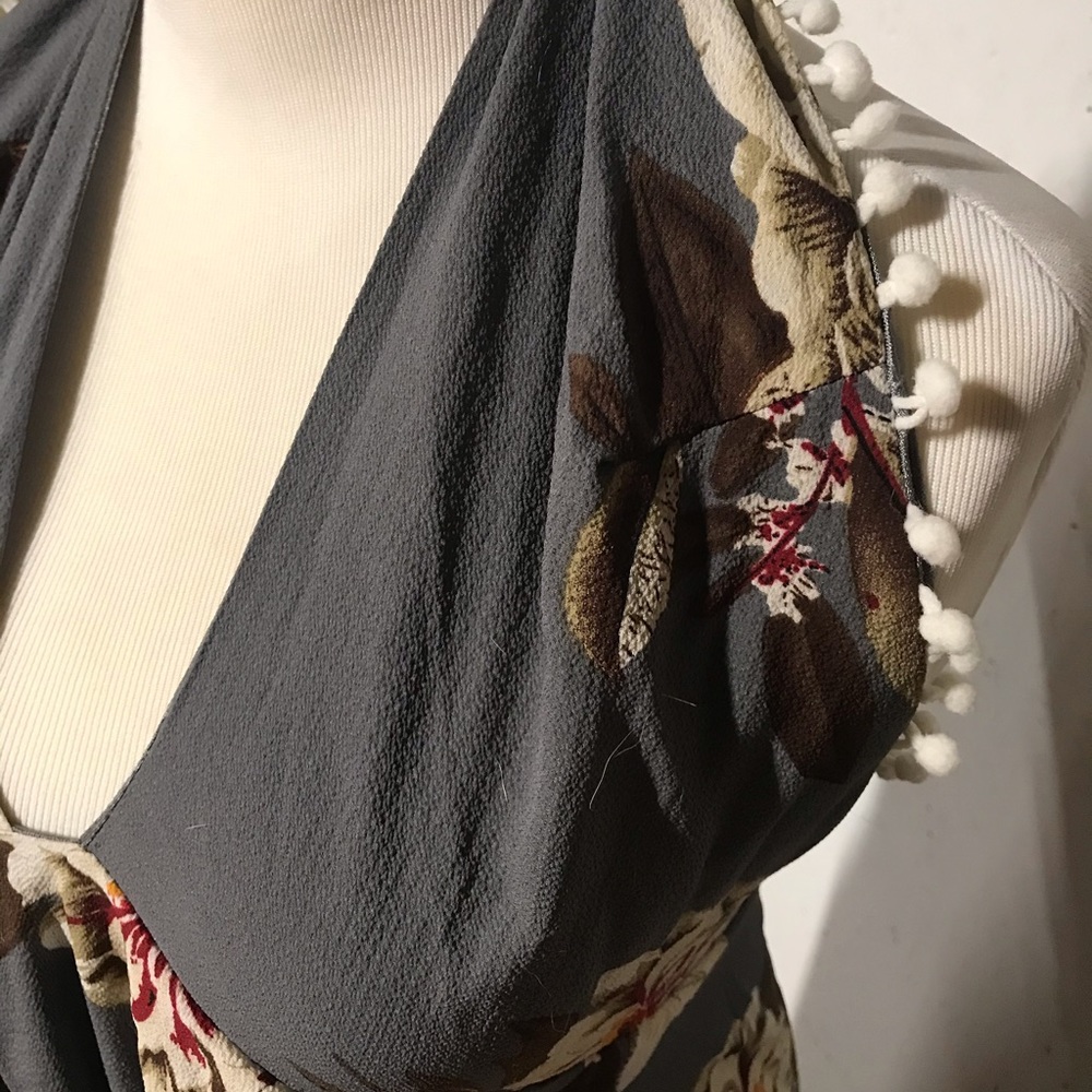 🌟✨SALE!✨🌟 Floral dress! - Picture 5 of 9